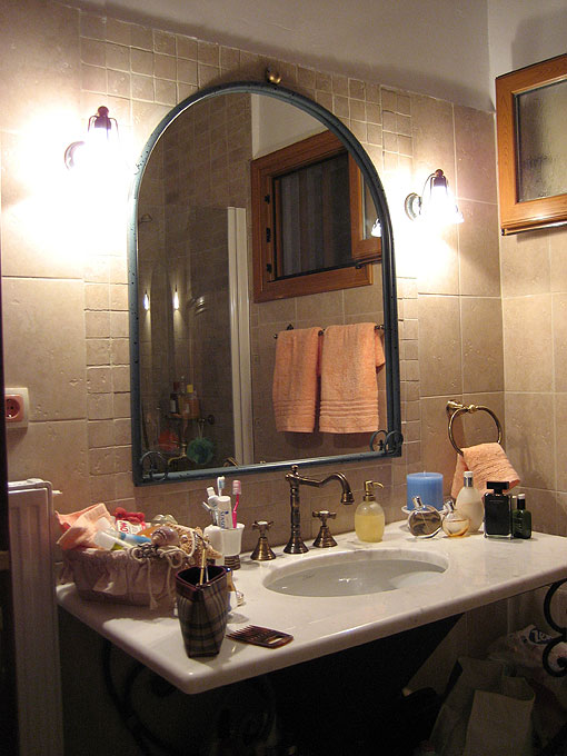 bathroom-vanity